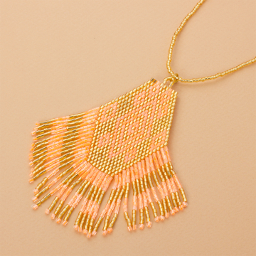 Naszyjnik boho z koralików Matsuno 10cm