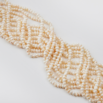Perły naturalne potato hodowlane 3,5-4,5mm Perły naturalne potato hodowlane 3,5-4,5mm