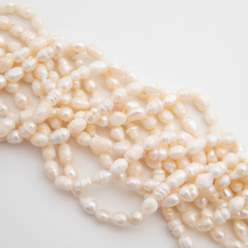 Perły hodowlane słodkowodne rice 5-7mm - na sznurze