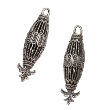 Zawieszka wrzeciono koloru srebrnego 13,5x52mm