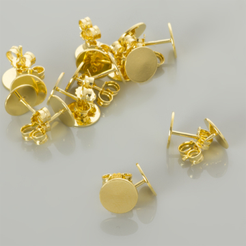 Srebrne kolczyki blaszka celebrytka krążek z barankiem AG925 pozłacane 9mm