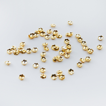 Srebrna czapeczka kwiatek gładki AG925 pozłacana 4mm