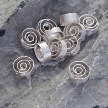 Srebrna spiralna satynowa przekładka AG925 12mm