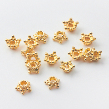 Srebrna czapeczka gwiazdka AG925 pozłacana 7,5mm