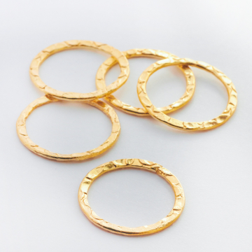 Srebrne kółko ozdobne pogniecione AG925 pozłacane 20,5mm