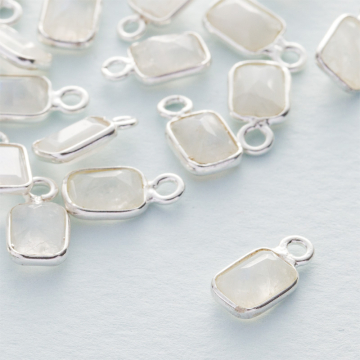 Kamień księżycowy prostokąt fasetowany zawieszka w okuciu AG925  6,5x4,5mm