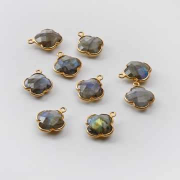 Srebrna zawieszka labradoryt w srebrnym okuciu AG925 pozłacana 12,5mm