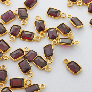 Zawieszka granat fasetowany w okuciu pozłacanym AG925 7x5mm