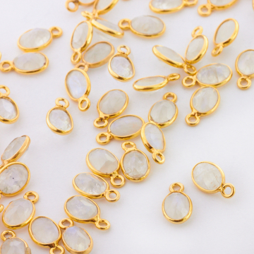 Kamień księżycowy owal fasetowany w okuciu zawieszka AG925 7mm