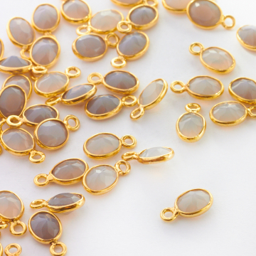 Chalcedon szary owal fasetowany w okuciu zawieszka AG925 6mm