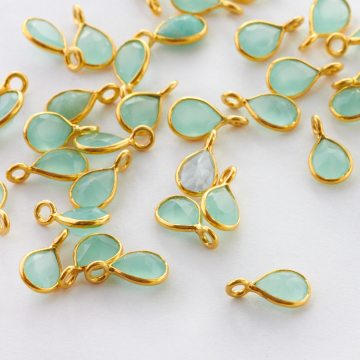 Chalcedon łezka zielona fasetowana w okuciu zawieszka AG925 7mm