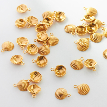 Srebrna zawieszka muszelka AG925 pozłacana 12,5mm