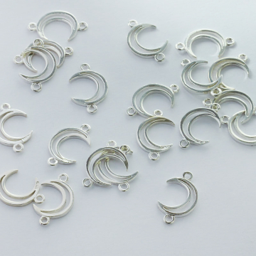 Srebrny łącznik półksiężyc wycięty AG925 17mm