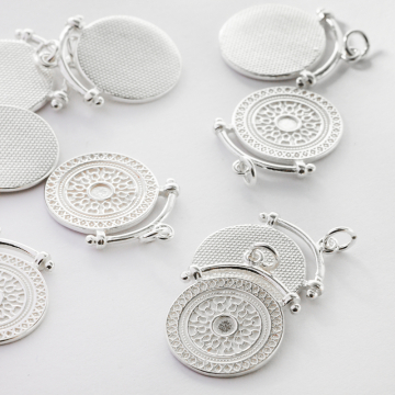 Srebrna zawieszka koło boho z ramką AG925 22mm