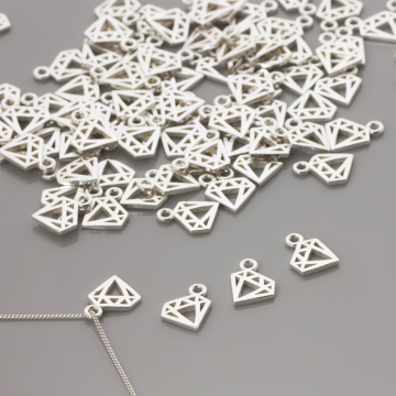 Srebrna zawieszka diamencik 10x9mm AG925