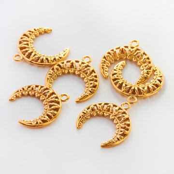 Srebrna zawieszka róg obfitości ażurowy AG925 pozłacany 16,5mm