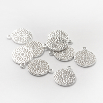 Srebrna zawieszka kółko ażurowe z kropeczkami AG925 11,5mm