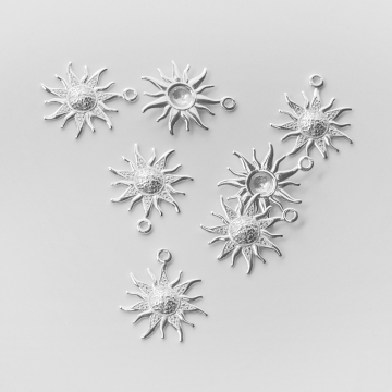 Srebrna zawieszka słoneczko AG925 17mm