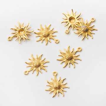 Srebrna zawieszka słoneczko AG925 pozłacana 17mm