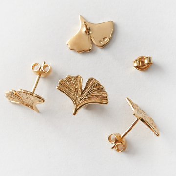 Srebrne kolczyki sztyfty liść miłorzębu AG925 pozłacane 10x13mm