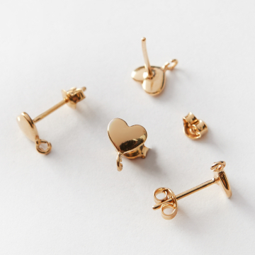 Srebrne kolczyki sztyfty serca z podwieszeniem AG925 pozłacane 8x6,5mm