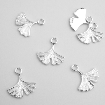 Srebrna zawieszka liść miłorzębu AG925 14mm