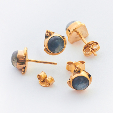 Srebrne kolczyki z labradorytem pozłacane AG925 8mm