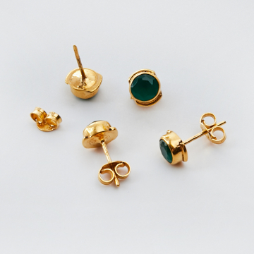 Srebrne kolczyki sztyfty z zielonym onyksem AG926 pozłacane 6,5mm