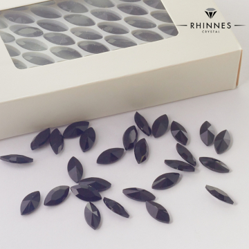 Kryształy rhinnes horse eye jet 15x7mm