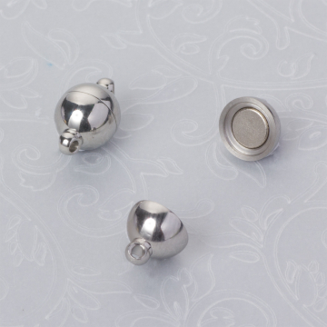 Zapięcie magnetyczne kulka ze stali chirurgicznej w kolorze srebrnym 7,5mm