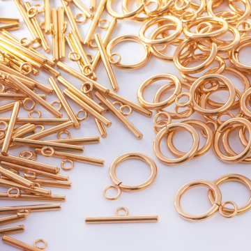 Zapięcie toggle kółko i patyczek ze stali chirurgicznej w kolorze złotym 14mm