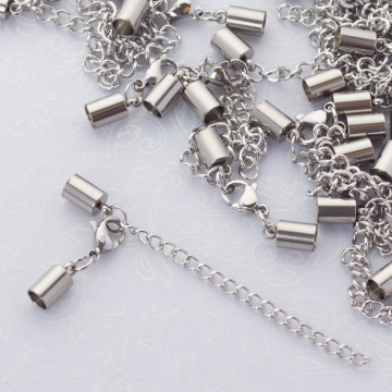 Zapięcia w zestawie ze stali chirurgicznej w kolorze srebrnym 4mm