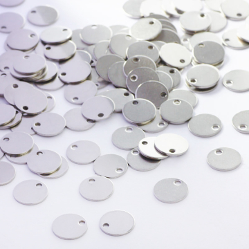 Zawieszka ze stali chirurgicznej okrągła celebrytka w kolorze srebrnym 10mm