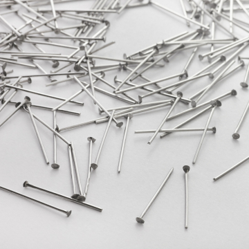 Szpilki ze stali chirurgicznej z płaską główką w kolorze srebrnym 20x0,7mm