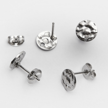 Baza kolczyka kółko gniecione ze stali chirurgicznej w kolorze srebrnym 8mm Baza kolczyka kółko gniecione ze stali chirurgicznej w kolorze srebrnym 8mm