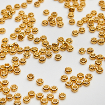 Przekładka oponka nacinana ze stali chirurgicznej w kolorze złotym 4mm