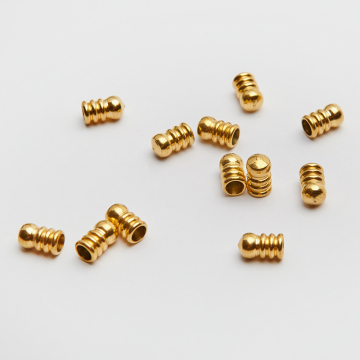 Końcówki do rzemieni ze stali chirurgicznej w kolorze złotym 3mm