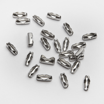 Zapięcie do łańcuszków kulkowych w kolorze srebrnym 2,4mm