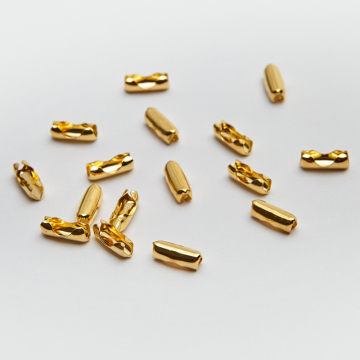 Zapięcie do łańcuszków kulkowych w kolorze złotym 3mm