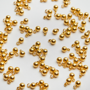 Zawieszka kulka ze stali chirurgicznej w kolorze złotym 3mm