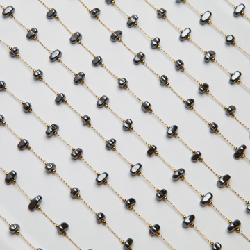 Łańcuch z hematytem ze stali chirurgicznej w kolorze złotym 4x9mm