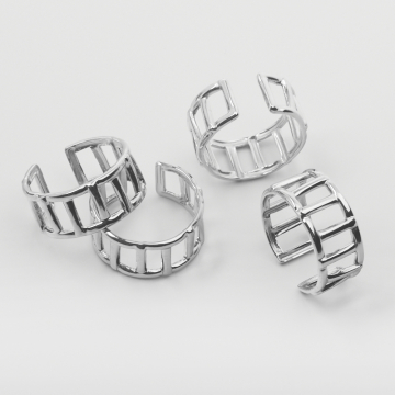 Pierścionek ze stali chirurgicznej regulowany drabinka 21mm