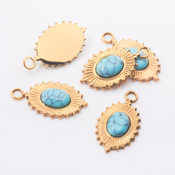 Zawieszka owal ze stali chirurgicznej z niebieskim howlitem w kolorze złotym 18mm