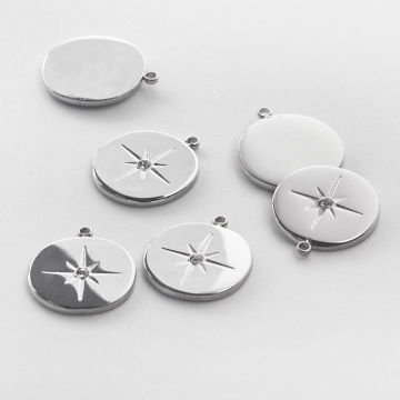 Zawieszka ze stali chirurgicznej róża wiatrów w kółku z cyrkonią 15,5mm