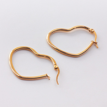 Kolczyki serca ze stali chirurgicznej w kolorze złotym 30mm