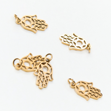 Mini zawieszka ze stali chirurgicznej ręka Fatimy w kolorze złotym 13mm