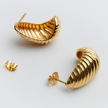 Kolczyki ze stali chirurgicznej kokon jedwabnika w kolorze złotym 24mm PVD