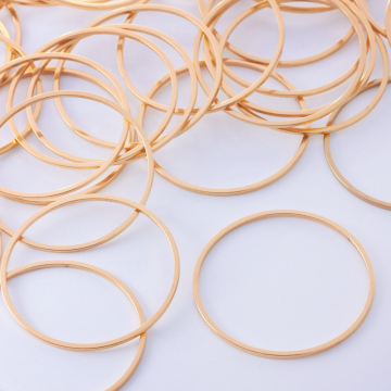 Baza geometryczna ze stali chirurgicznej koło w kolorze złotym 35mm