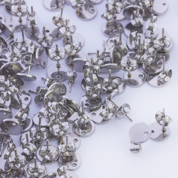 Sztyfty do kolczyków koła ze stali chirurgicznej w kolorze srebrnym 8mm