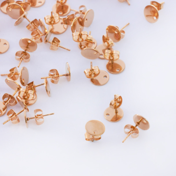 Sztyfty do kolczyków koła ze stali chirurgicznej w kolorze złotym 8mm